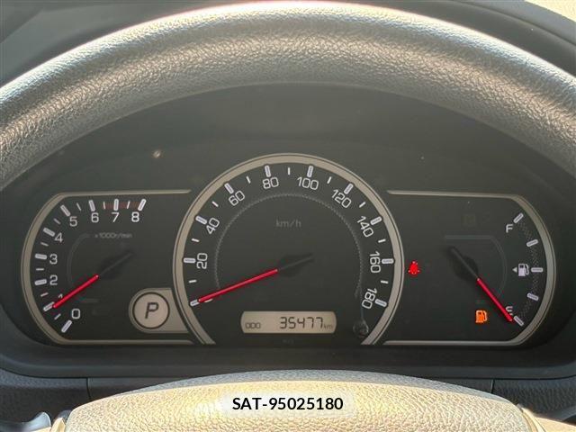 Toyota NOAH 2016-07 8526284-29