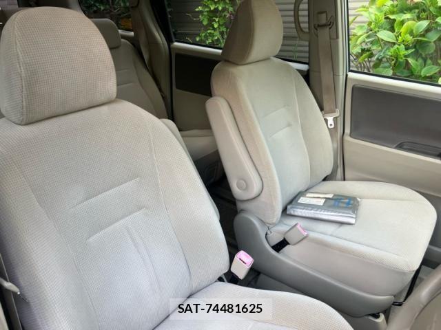 Toyota NOAH 2009-09 8526287-14
