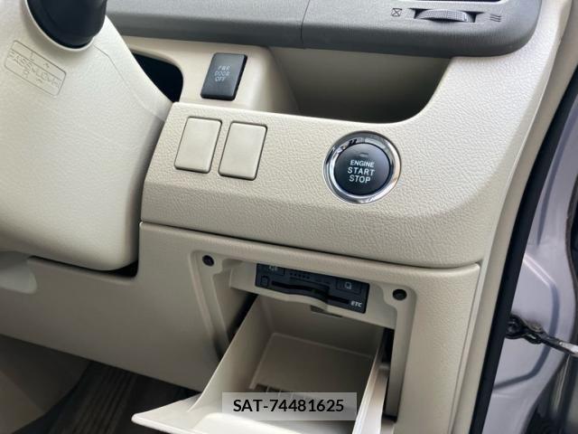 Toyota NOAH 2009-09 8526287-17