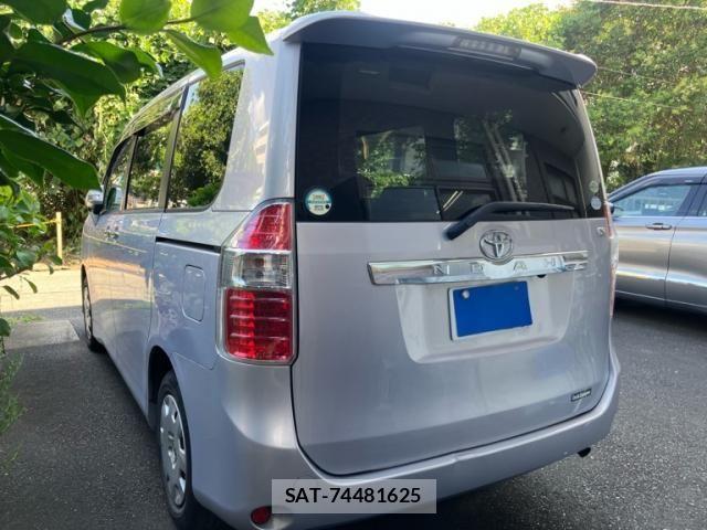 Toyota NOAH 2009-09 8526287-5