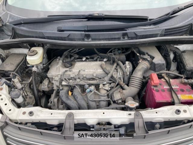 Toyota NOAH 2013-01 8526285-10