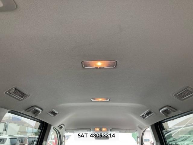 Toyota NOAH 2013-01 8526285-17