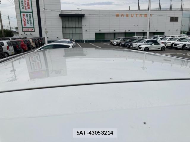 Toyota NOAH 2013-01 8526285-5