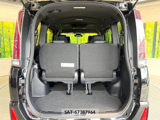 Toyota NOAH 2019-05 8526277-10