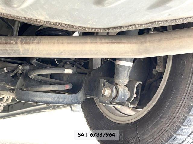 Toyota NOAH 2019-05 8526277-19