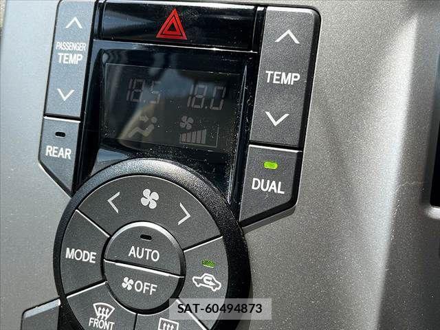 Toyota NOAH 2009-01 8526286-14