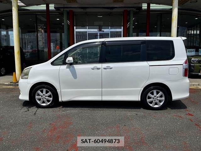 Toyota NOAH 2009-01 8526286-4