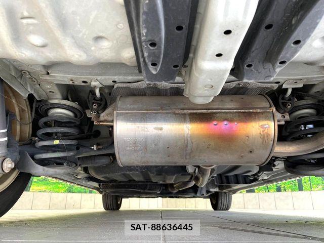 Toyota NOAH 2011-09 8562974-19