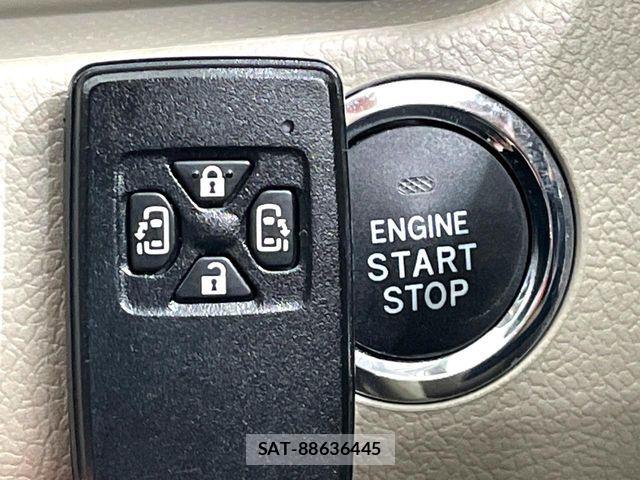 Toyota NOAH 2011-09 8562974-5