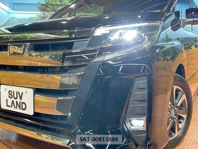 Toyota NOAH 2017-09 8562966-12