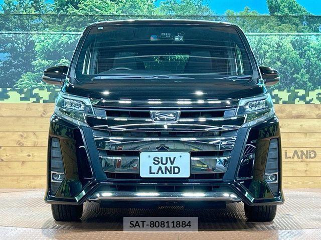 Toyota NOAH 2017-09 8562966-14