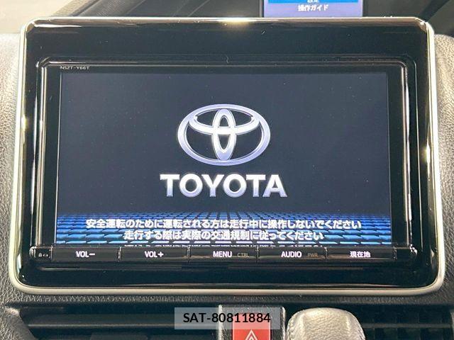 Toyota NOAH 2017-09 8562966-3