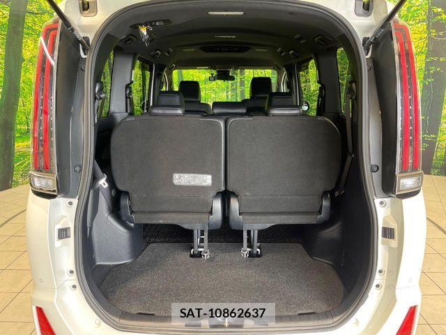 Toyota NOAH 2019-07 8562969-10