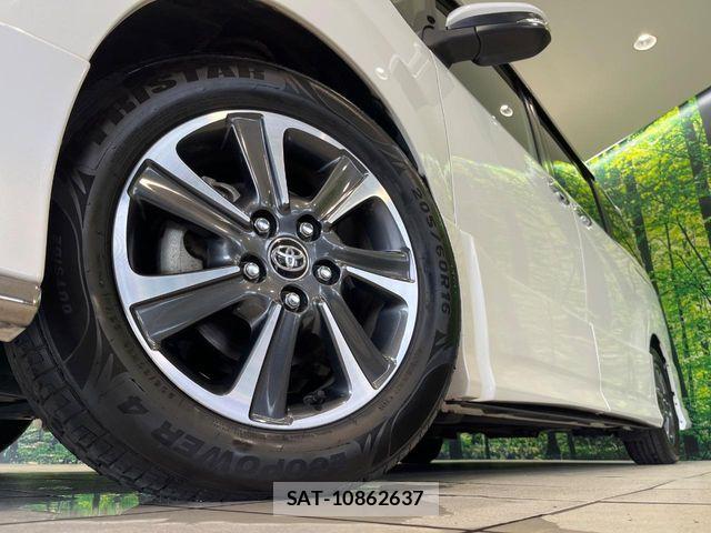 Toyota NOAH 2019-07 8562969-13