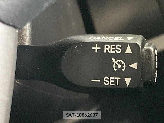 Toyota NOAH 2019-07 8562969-5