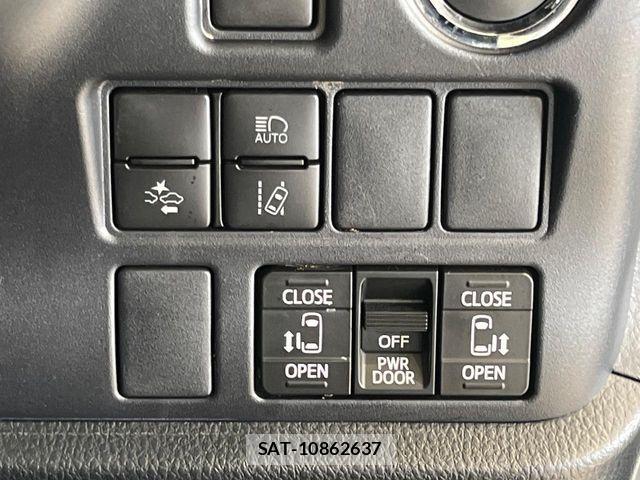Toyota NOAH 2019-07 8562969-6