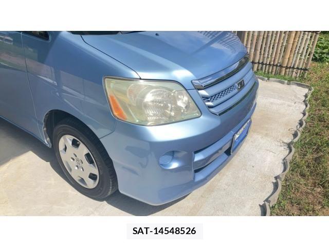 Toyota NOAH 2007-04 8562979-0