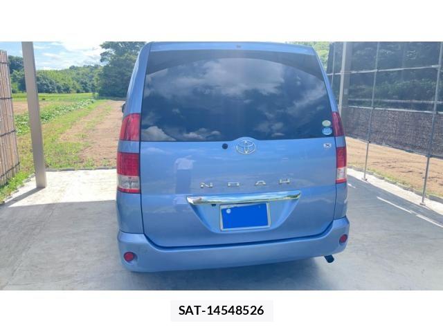 Toyota NOAH 2007-04 8562979-9