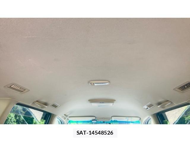 Toyota NOAH 2007-04 8562979-11