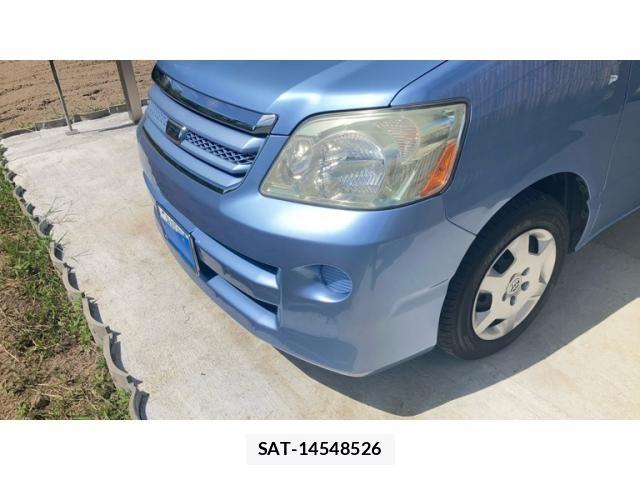 Toyota NOAH 2007-04 8562979-1