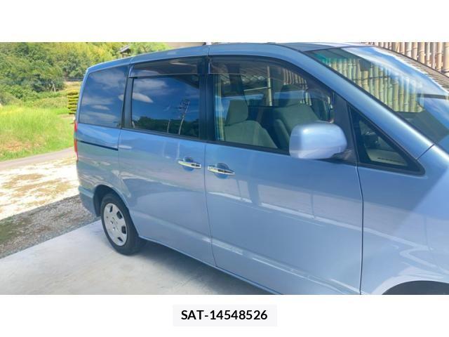 Toyota NOAH 2007-04 8562979-6