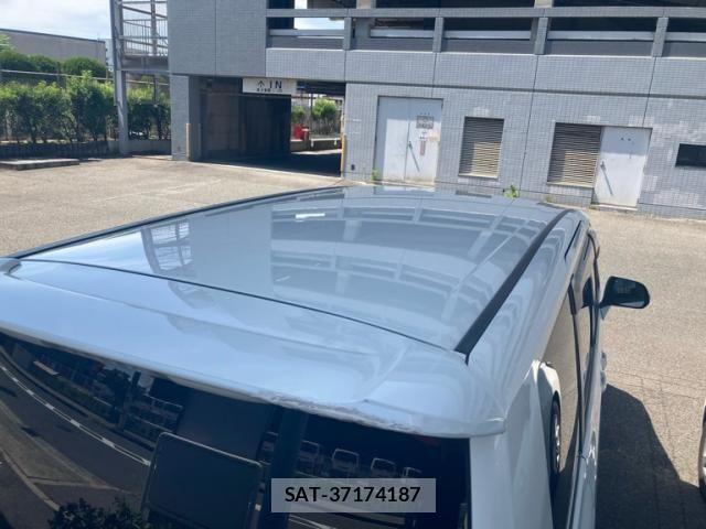 Toyota NOAH 2010-07 8562976-13