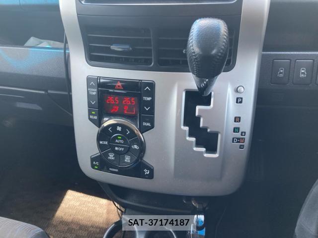 Toyota NOAH 2010-07 8562976-20