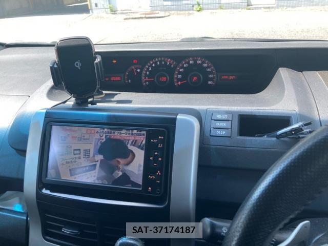 Toyota NOAH 2010-07 8562976-22