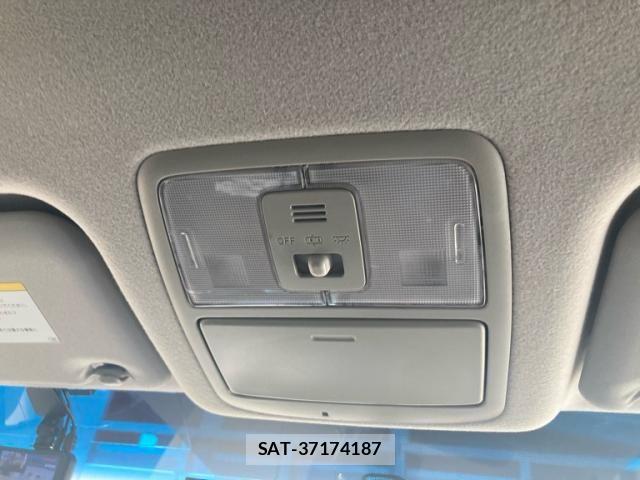 Toyota NOAH 2010-07 8562976-24