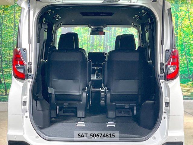 Toyota NOAH 2023-03 8562963-10