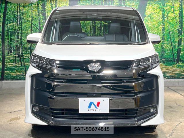 Toyota NOAH 2023-03 8562963-14