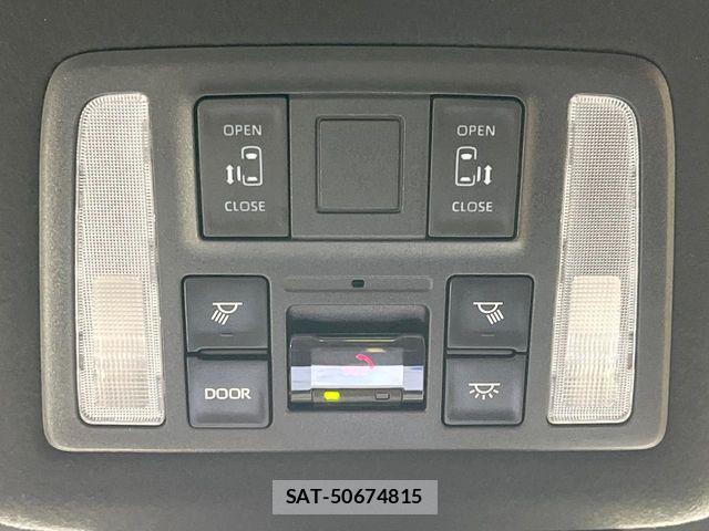 Toyota NOAH 2023-03 8562963-5