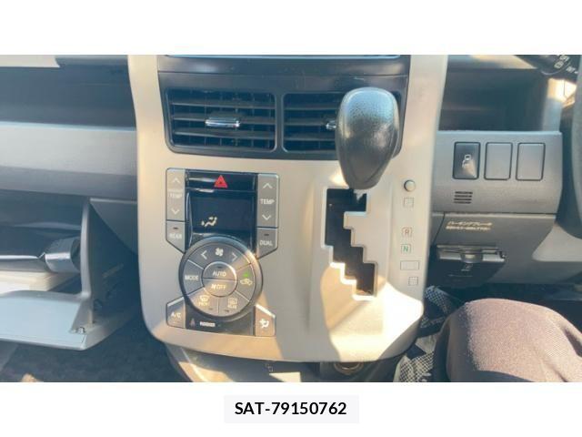 Toyota NOAH 2007-09 8562981-21
