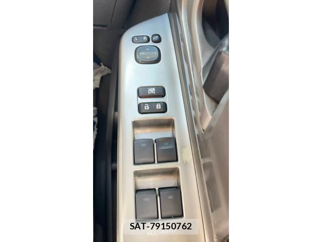 Toyota NOAH 2007-09 8562981-24