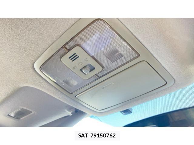 Toyota NOAH 2007-09 8562981-25