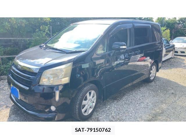 Toyota NOAH 2007-09 8562981-2