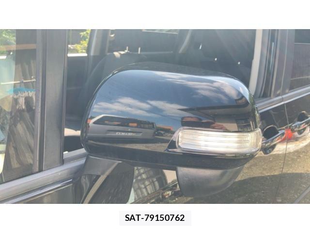Toyota NOAH 2007-09 8562981-7