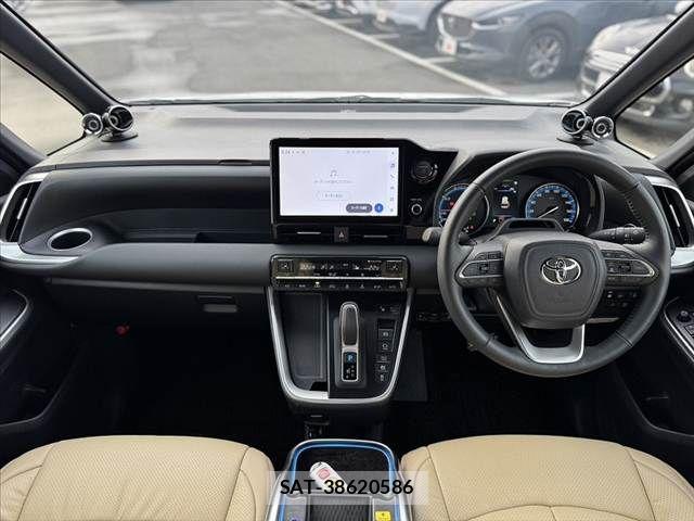 Toyota NOAH 2025-06 8562961-1