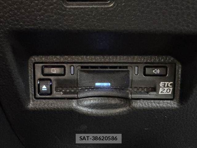 Toyota NOAH 2025-06 8562961-25