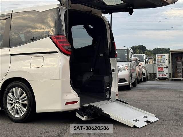 Toyota NOAH 2025-06 8562961-4