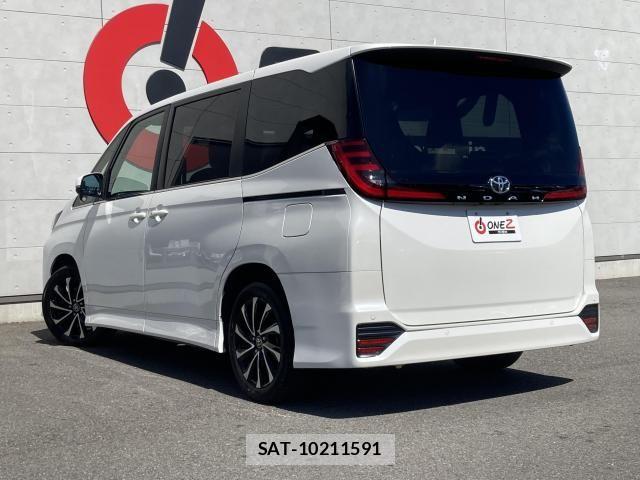 Toyota NOAH 2024-07 8562964-13
