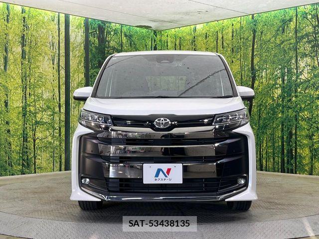 Toyota NOAH 2022-10 8562965-14