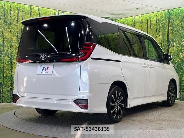 Toyota NOAH 2022-10 8562965-16