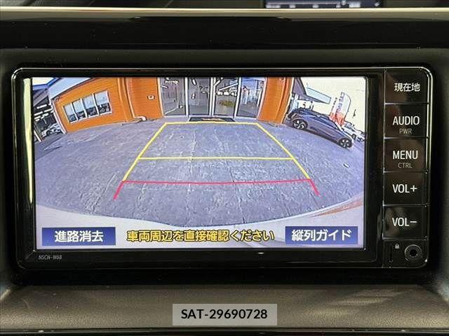 Toyota NOAH 2021-06 8562970-3