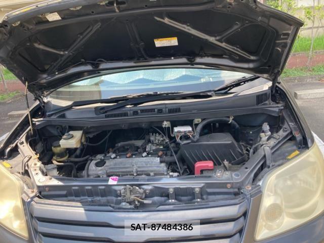 Toyota NOAH 2003-08 8562978-9