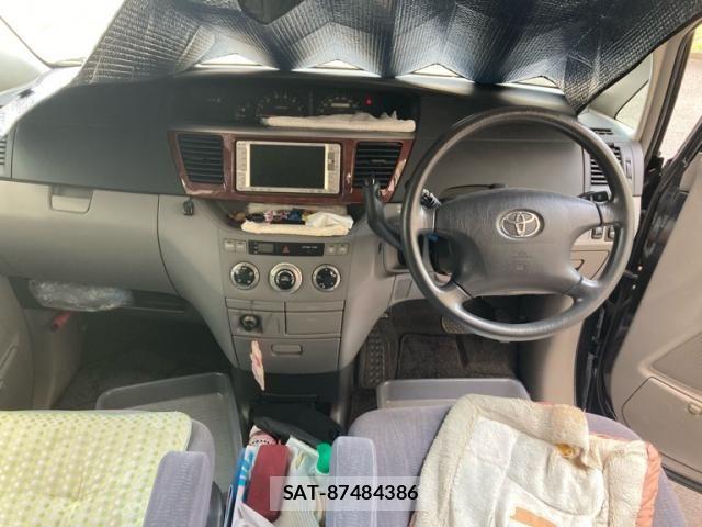 Toyota NOAH 2003-08 8562978-12