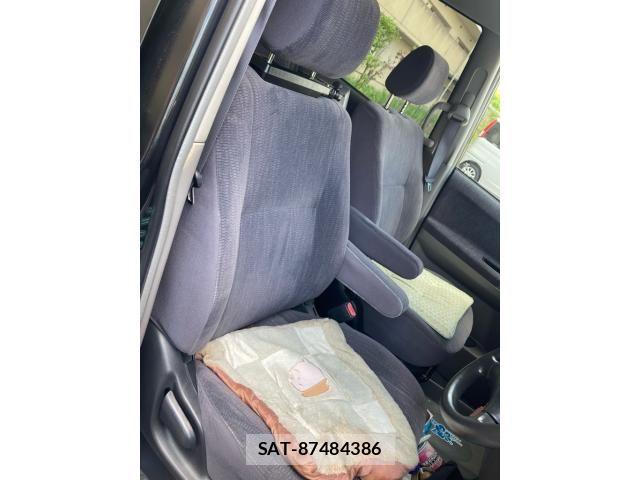 Toyota NOAH 2003-08 8562978-14