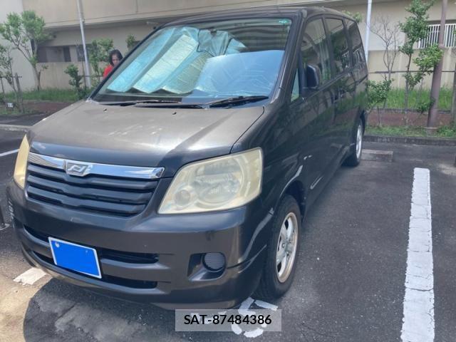 Toyota NOAH 2003-08 8562978-1
