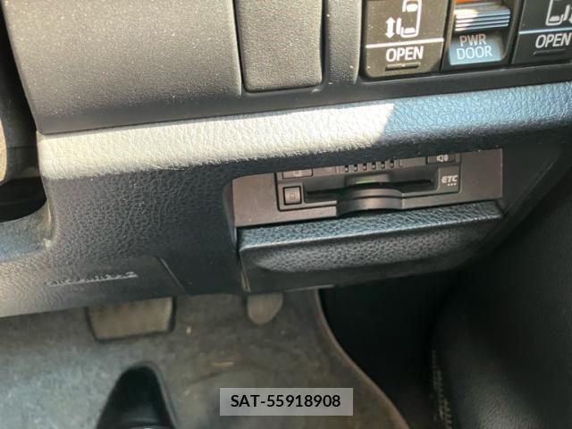 Toyota NOAH 2016-08 8562973-22