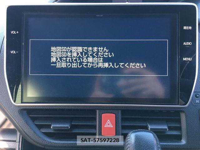 Toyota NOAH 2017-07 8562971-9